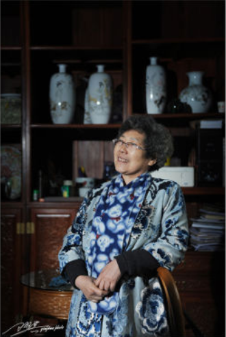 中国陶瓷艺术大师舒惠娟